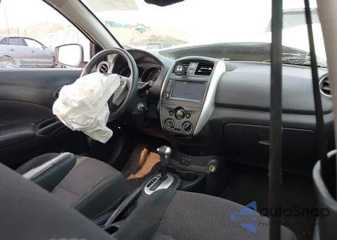 2019 Nissan Versa S/S Plus/Sv z USA, uszkodzony, nr VIN 3N1CN7AP1KL809079